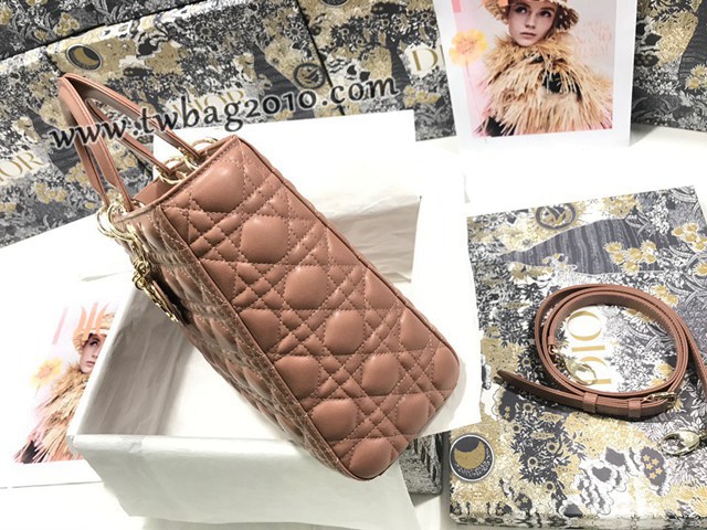 Dior专柜新款迪奥顶级原单Lady七格羊皮翻盖手提女包 djfk1120